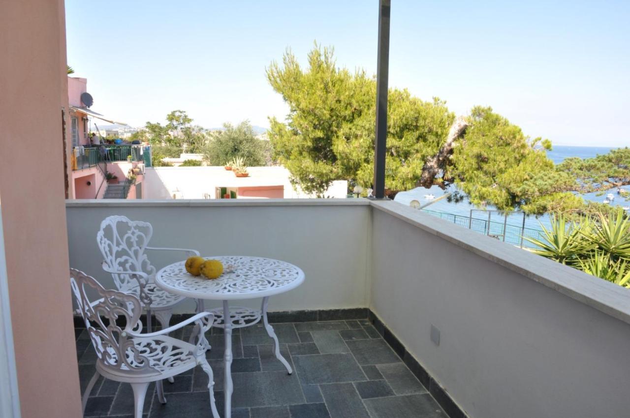 Calise Guest House Procida Exterior photo